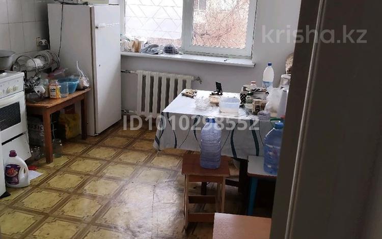 2-комнатная квартира · 57 м² · 5/5 этаж, Конаева 2 — Астановка общага угл желтоқсан за 15 млн ₸ в Талдыкоргане, мкр Самал — фото 2