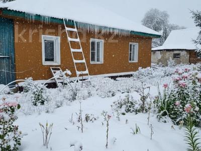Отдельный дом · 4 комнаты · 45.8 м² · 11 сот., Центральная 67 за 11.5 млн 〒 в Усть-Каменогорске