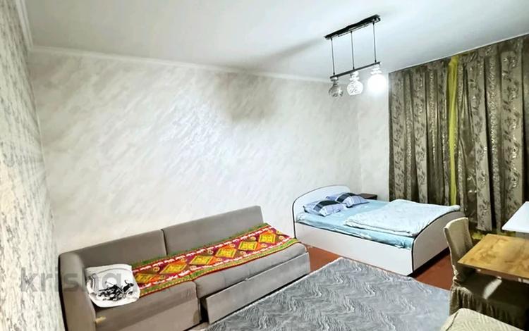 1-комнатная квартира · 36 м² · 2/5 этаж, мкр Север за 10 000 ₸ в Шымкенте, Аль-Фарабийский р-н — фото 7