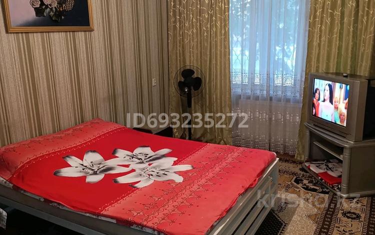 1-комнатная квартира · 29 м² · 1/5 этаж, Мкр. Самал 18 — Школа 39 за Мечетью за 6 000 ₸ в Таразе — фото 43