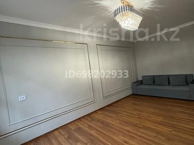 Аренда квартир в Атырауской обл.: 3-комнатная квартира · 67 м² · 3/5 этаж · помесячно, Зейноллы Гумарова 1 за 250 000 〒 3-комнатная квартира · 67 м² · 3/5 этаж · помесячно, Зейноллы Гумарова 1 за 250 000 〒 в Атырау, мкр Авангард-4