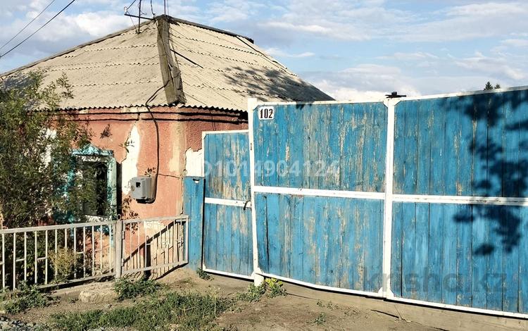 Отдельный дом · 4 комнаты · 85 м² · 6 сот., Восточный, 2 линия 102 за 6 млн ₸ в Семее — фото 2