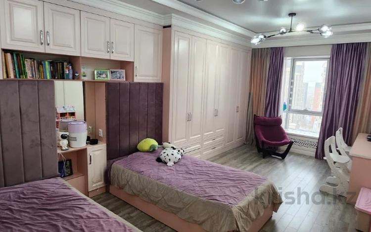 3-комнатная квартира, 140 м², 12/22 этаж, Бухар жырау за 126.5 млн 〒 в Алматы, Бостандыкский р-н — фото 5