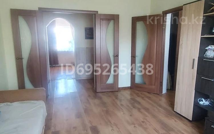 Жеке үй · 3 бөлме · 85 м² · 10 жүзд., Мкр центральный — Остановка Чехова, бағасы: 30 млн ₸ в Атырау — фото 11
