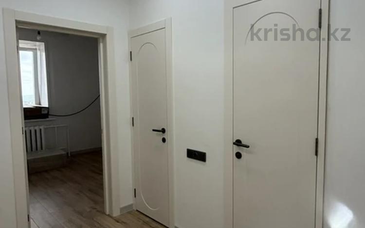 1-комнатная квартира · 40 м² · 9/9 этаж, Кизатова 5н за 170 000 ₸ в Петропавловске — фото 2