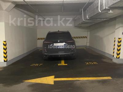 Паркинг • 18 м² • Альфараби за 2.5 млн 〒 в Алматы, Бостандыкский р-н