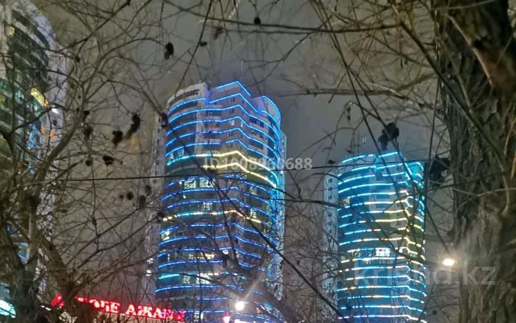 2-комнатная квартира · 80 м² · 10/25 этаж, мкр 11 — Актобе Ажары за 300 000 ₸ — фото 3