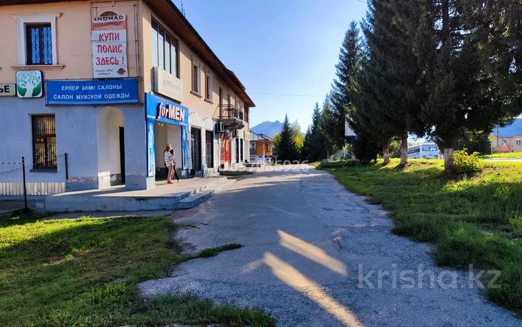 Еркін, дүкендер мен бутиктер · 134 м², бағасы: 40 млн ₸ в Алтае — фото 2