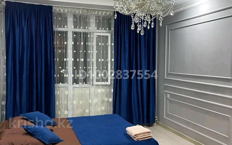 2-бөлмелі пәтер · 60 м² · 2/9 қабат, Нұрсәт ш/а 23 б, бағасы: 2 000 ₸ в Шымкенте, Каратауский р-н — фото 2