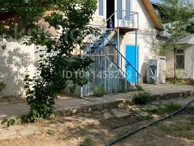 Дача · 4 комнаты · 60 м² · 8.7 сот., мкр Бозарык , Мкр Бозарык-1 Садовод 18 — улица переименовано на Тоныкөк за 15.5 млн ₸ в Шымкенте, Абайский р-н