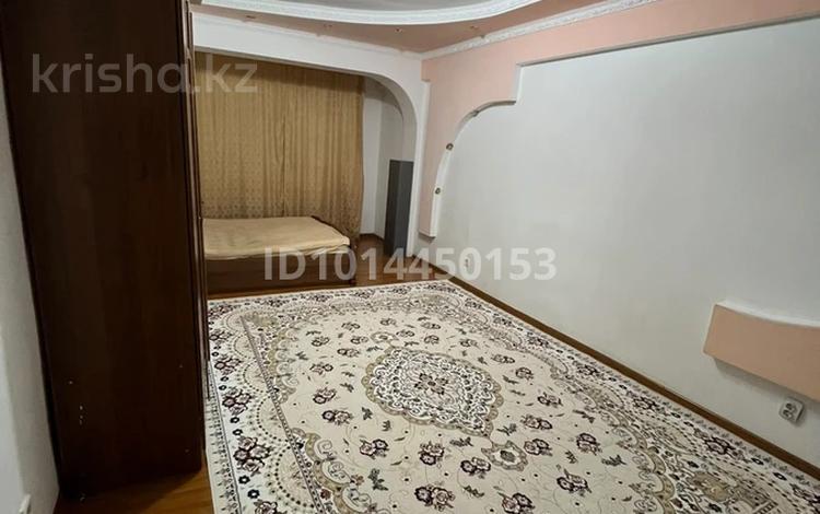 2-комнатная квартира · 64 м² · 5/5 этаж, мкр Нурсая 40 за 23 млн ₸ в Атырау — фото 2