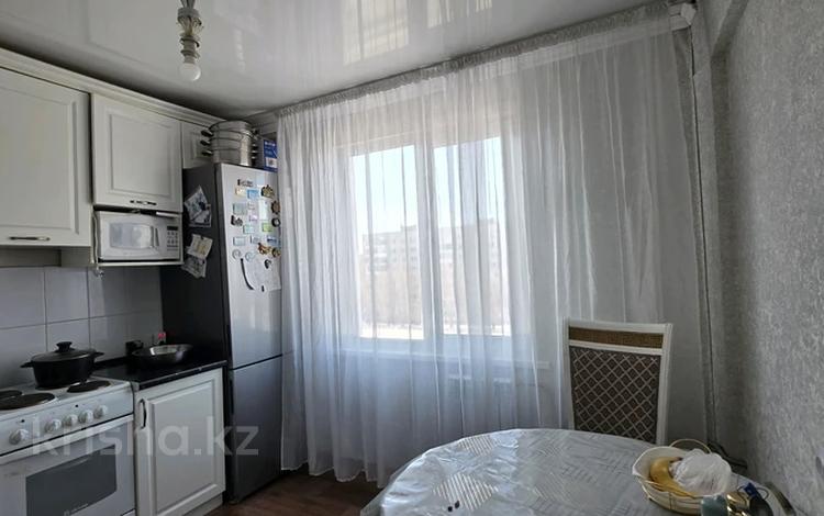 3-бөлмелі пәтер · 70 м² · 6/7 қабат, проспект Сатпаева 15, бағасы: 27.5 млн ₸ в Усть-Каменогорске — фото 28