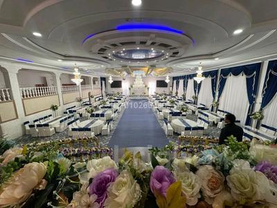 Магазины и бутики, развлечения · 1700 м² за 1 млн 〒 в Шымкенте, Каратауский р-н