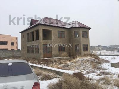 Отдельный дом • 8 комнат • 267 м² • 8 сот., мкр Нурсат за 40 млн 〒 в Шымкенте, Каратауский р-н