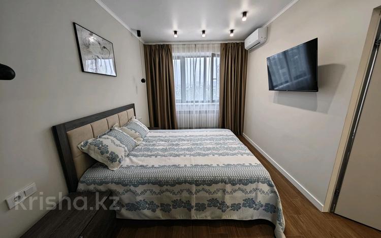 2-комнатная квартира, 54 м², 12/13 этаж помесячно, Толе би 189/3 — Жаракова