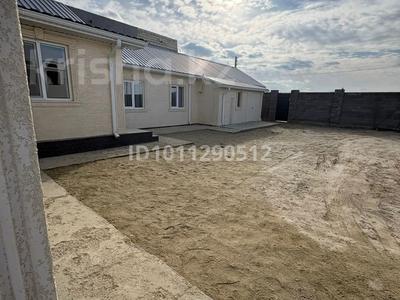 Отдельный дом · 5 комнат · 300 м² · 8 сот., мкр Самал-2, 16 за 65 млн ₸ в Атырау