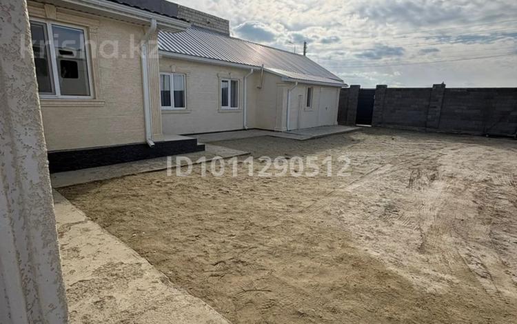 Отдельный дом · 5 комнат · 300 м² · 8 сот., мкр Самал-2, 16 за 65 млн ₸ в Атырау — фото 2