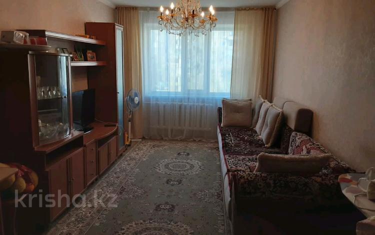 3-комнатная квартира, 65 м², 4/10 этаж, Гагарина 76 за 23 млн 〒 в Павлодаре — фото 2