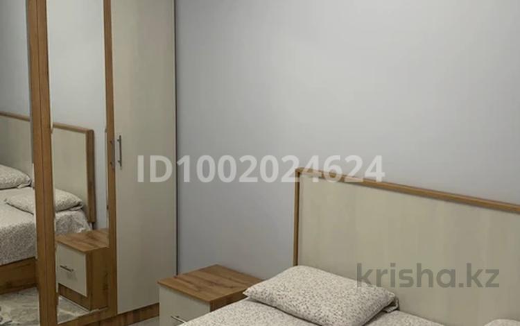 2-комнатная квартира · 60 м², мкр Дарабоз — Момышулы за 2 500 〒 в Алматы, Алатауский р-н — фото 2