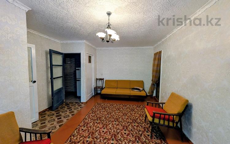 2-бөлмелі пәтер · 45 м² · 2/4 қабат, Жаңа қала ш/а., Пичугина 251/1, бағасы: 14 млн ₸ в Караганде, Казыбек би р-н — фото 2