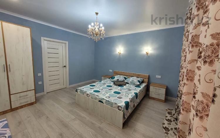2-комнатная квартира · 60 м², Курмангазы 196 за 300 000 ₸ в Уральске — фото 2