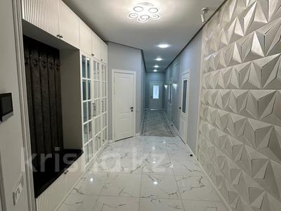 3-комнатная квартира · 110.6 м² · 4/12 этаж, Кунаева 79 за 450 000 〒 в Шымкенте