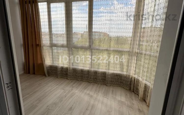 2-бөлмелі пәтер · 90 м² · 4/9 қабат, мкр. Алтын орда, Санкибай батыра 40в, бағасы: 40 млн ₸ в Актобе — фото 2