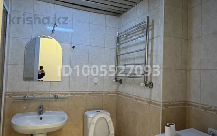 2-комнатная квартира · 68 м² · 6/9 этаж, мкр Аккент 15 за 250 000 ₸ в Алматы, Алатауский р-н — фото 25