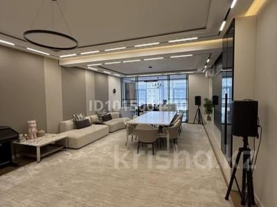 4-бөлмелі пәтер · 250 м² · 3/7 қабат, Достык 132, бағасы: 325 млн ₸ в Алматы, Медеуский р-н