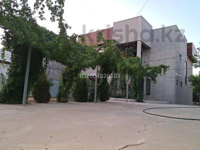 Отдельный дом · 5 комнат · 300 м² · 8 сот., пгт Балыкши, Айнаш Байжигитовой за 80 млн 〒 в Атырау