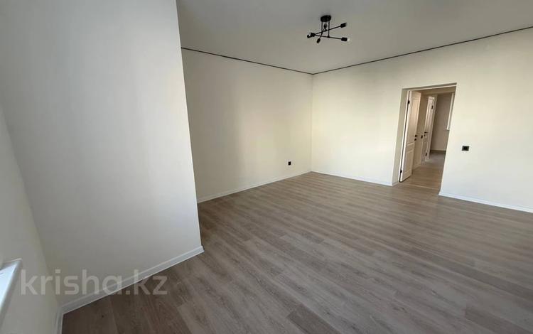 2-бөлмелі пәтер · 51 м² · 4/10 қабат, Розы Багланова 1, бағасы: ~ 29.3 млн ₸ в Астане — фото 11
