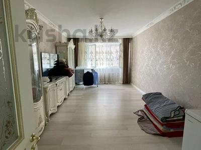 2-бөлмелі пәтер, 72 м², 5/10 қабат ай сайын, Төле би 298, бағасы: 330 000 〒 в Алматы