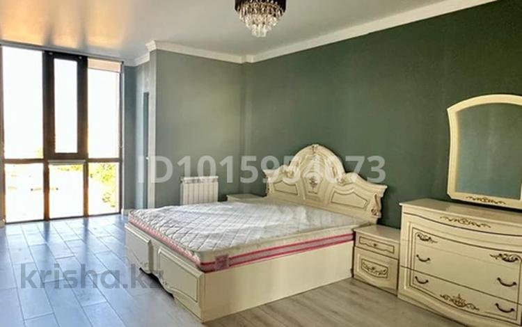 2-комнатная квартира · 72 м² · 8/12 этаж, мкр Кайтпас 1, Байдибек би 116 за 220 000 ₸ в Шымкенте, Каратауский р-н — фото 2