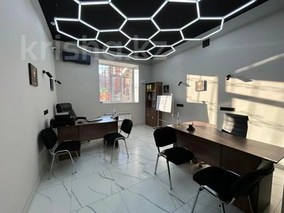 Свободное назначение · 80 м² за 800 000 ₸ в Актобе, мкр. Алтын орда