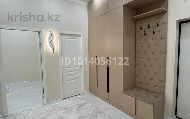 2-комнатная квартира · 69 м² · 6/10 этаж, 20-й мкр 12 за 230 000 ₸ в Актау — фото 2