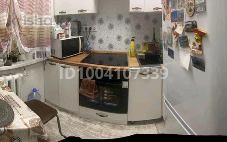 2-бөлмелі пәтер · 44 м² · 1/5 қабат, Пришахтинск, Пришахтинск, 22й микрорайон 4, бағасы: 15.5 млн ₸ в Караганде, Алихана Бокейханова р-н — фото 2