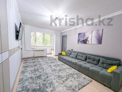 2-комнатная квартира · 42.4 м² · 2/5 этаж, мкр Аксай-2 — Момышулы -Толе би за 33.5 млн ₸ в Алматы, Ауэзовский р-н