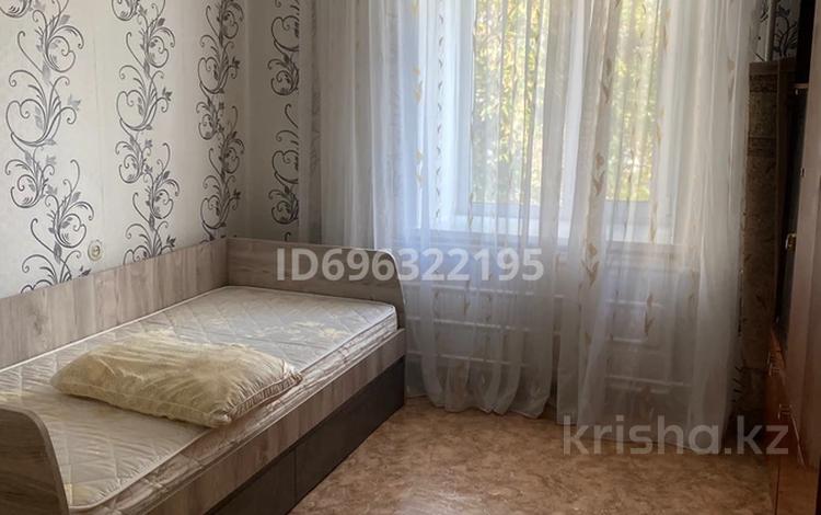 1 бөлме · 10 м² · 2 қабат, Сатпаева 186, бағасы: 60 000 ₸ в Семее — фото 2