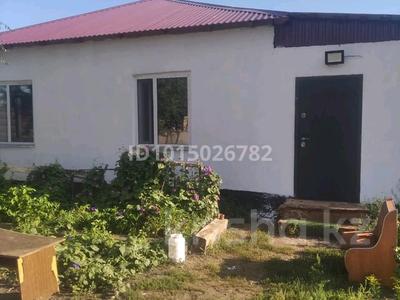 4-бөлмелі пәтер · 140 м² · 3/3 қабат, Макаренко — Победа, бағасы: 20 млн ₸ в Есиль