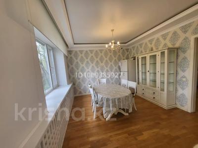 3-комнатная квартира · 105 м² · 3/5 этаж, Уалиханова 115 — Кабанбай батыра- Кунаева за 130 млн ₸ в Алматы, Медеуский р-н