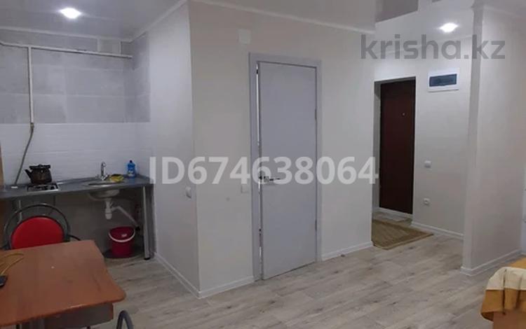 1-комнатная квартира · 35 м² · 1/4 этаж, 6-й мкр 23 за 2 000 ₸ в Актау — фото 2