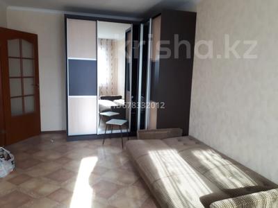 Пәтерлер в Актюбинской обл.: 1-бөлмелі пәтер · 36 м² · 4/10 қабат, мкр 11, бағасы: 130 000 〒 1-бөлмелі пәтер · 36 м² · 4/10 қабат, мкр 11, бағасы: 130 000 〒 в Актобе