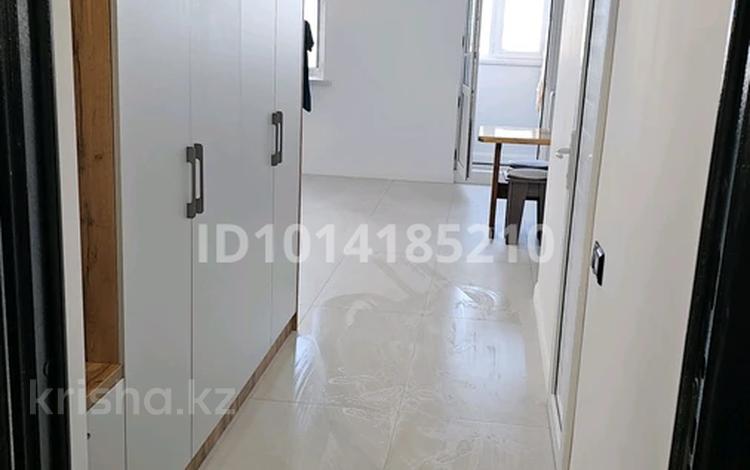 1-бөлмелі пәтер · 41 м² · 8/12 қабат, 4-й микрорайон 62, бағасы: 25 млн ₸ в Конаеве — фото 2