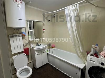 2-комнатная квартира · 44.4 м² · 4/5 этаж, мкр Юго-Восток, Муканова 10 за 18 млн 〒 в Караганде, Казыбек би р-н