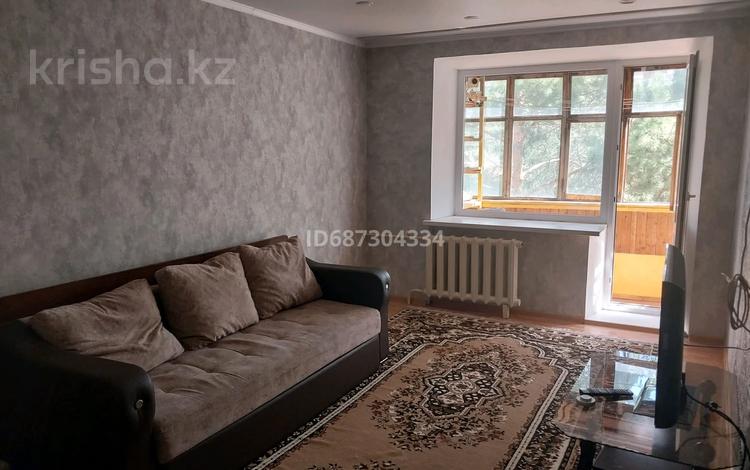 2-комнатная квартира, 45 м², 5/5 этаж помесячно, Гагарина 44 за 140 000 〒 в Павлодаре — фото 2