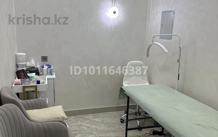 Кабинеты и рабочие места · 5 м² за 150 000 ₸ в Астане, Есильский р-н — фото 2