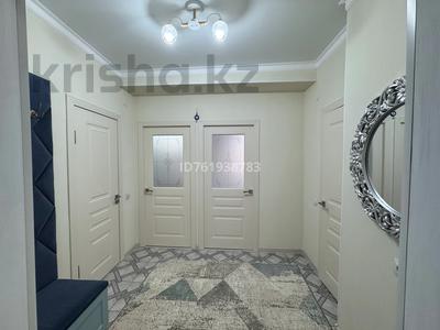 2-бөлмелі пәтер · 57 м² · 4/5 қабат, Шукурова 98е, бағасы: 200 000 〒 в 