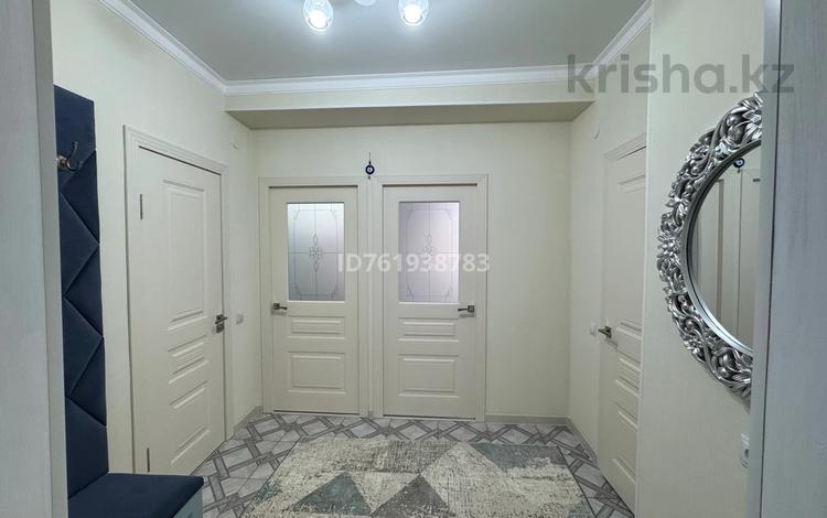 2-комнатная квартира · 57 м² · 4/5 этаж, Шукурова 98е за 200 000 ₸ в  — фото 2