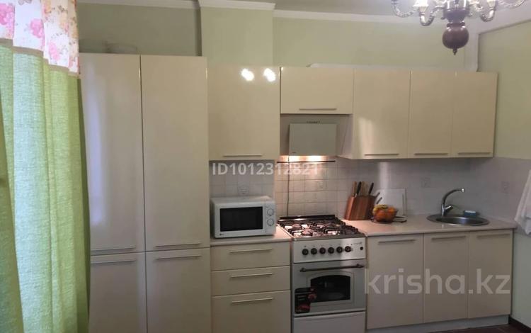 2-комнатная квартира · 70 м² · 4/5 этаж, мкр Акбулак за 34 млн ₸ в Алматы, Ауэзовский р-н — фото 2