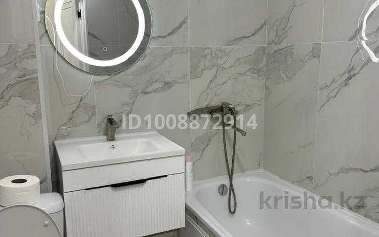 1-бөлмелі пәтер · 43.5 м² · 4/5 қабат, мкр Нурсая, Таумыш жумагалиев 21, бағасы: 160 000 ₸ в Атырау — фото 2